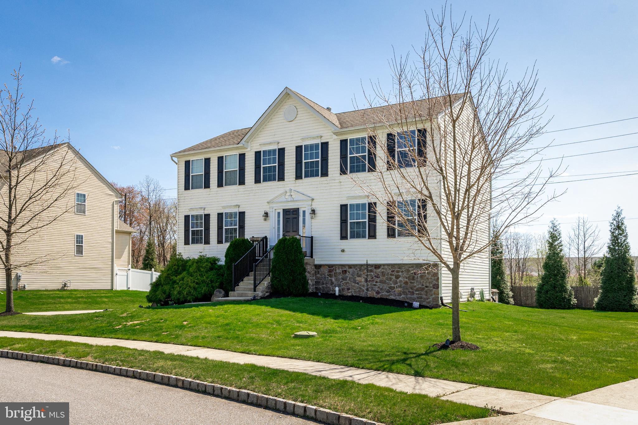 Welcome to 13 Tieman Circle!