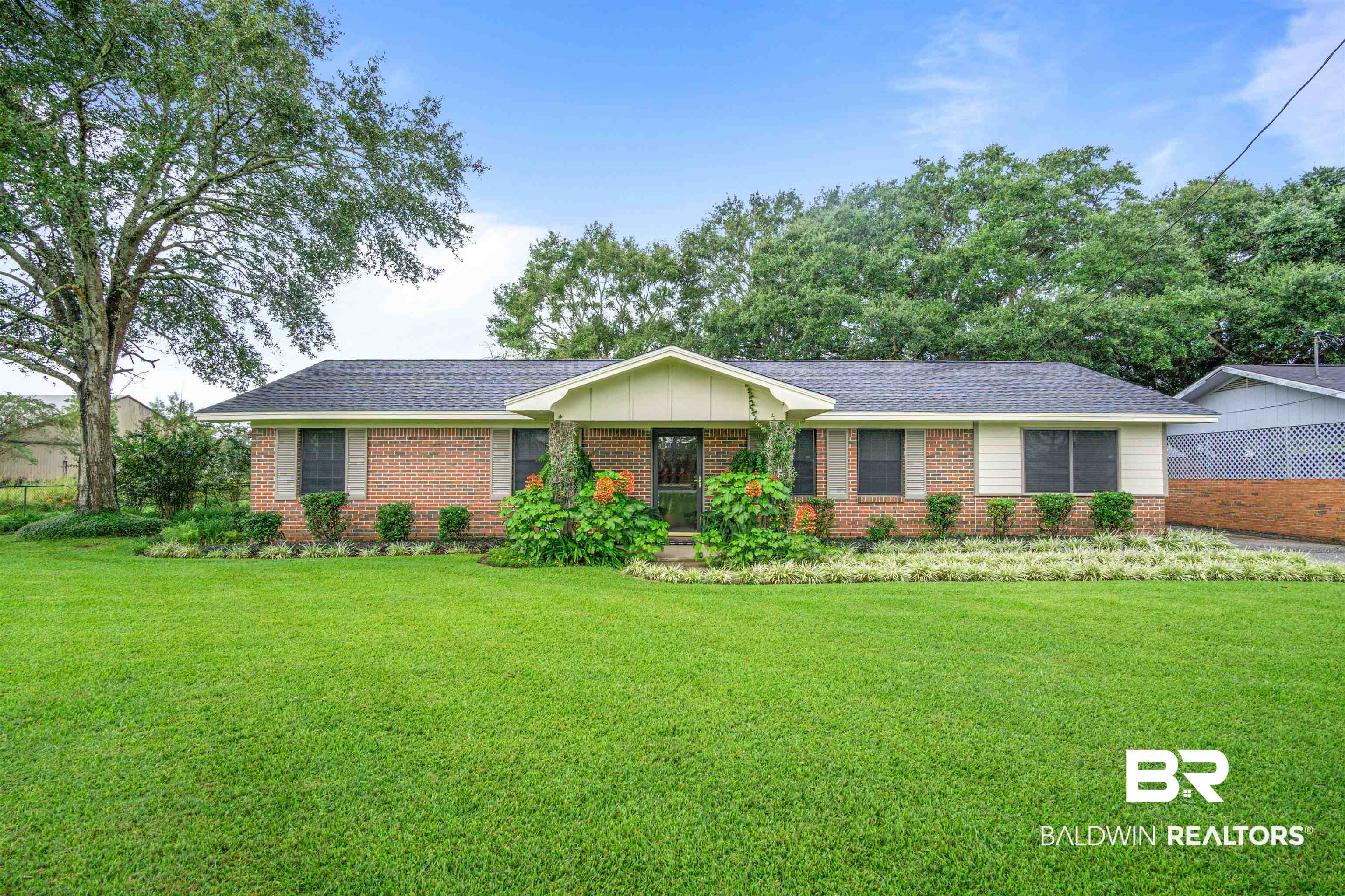 2407 Hand Avenue Bay Minette, AL 36507 - Photo 2 of 29