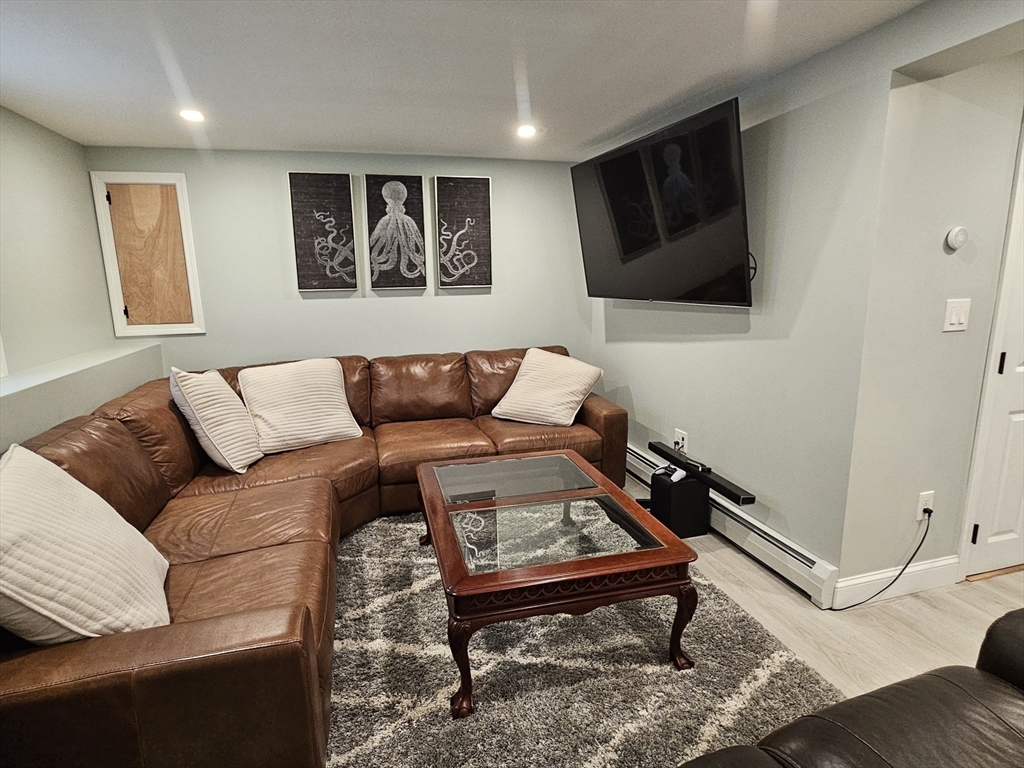 7 Circle Hill Road Salem, MA 01970 - Photo 7 of 12