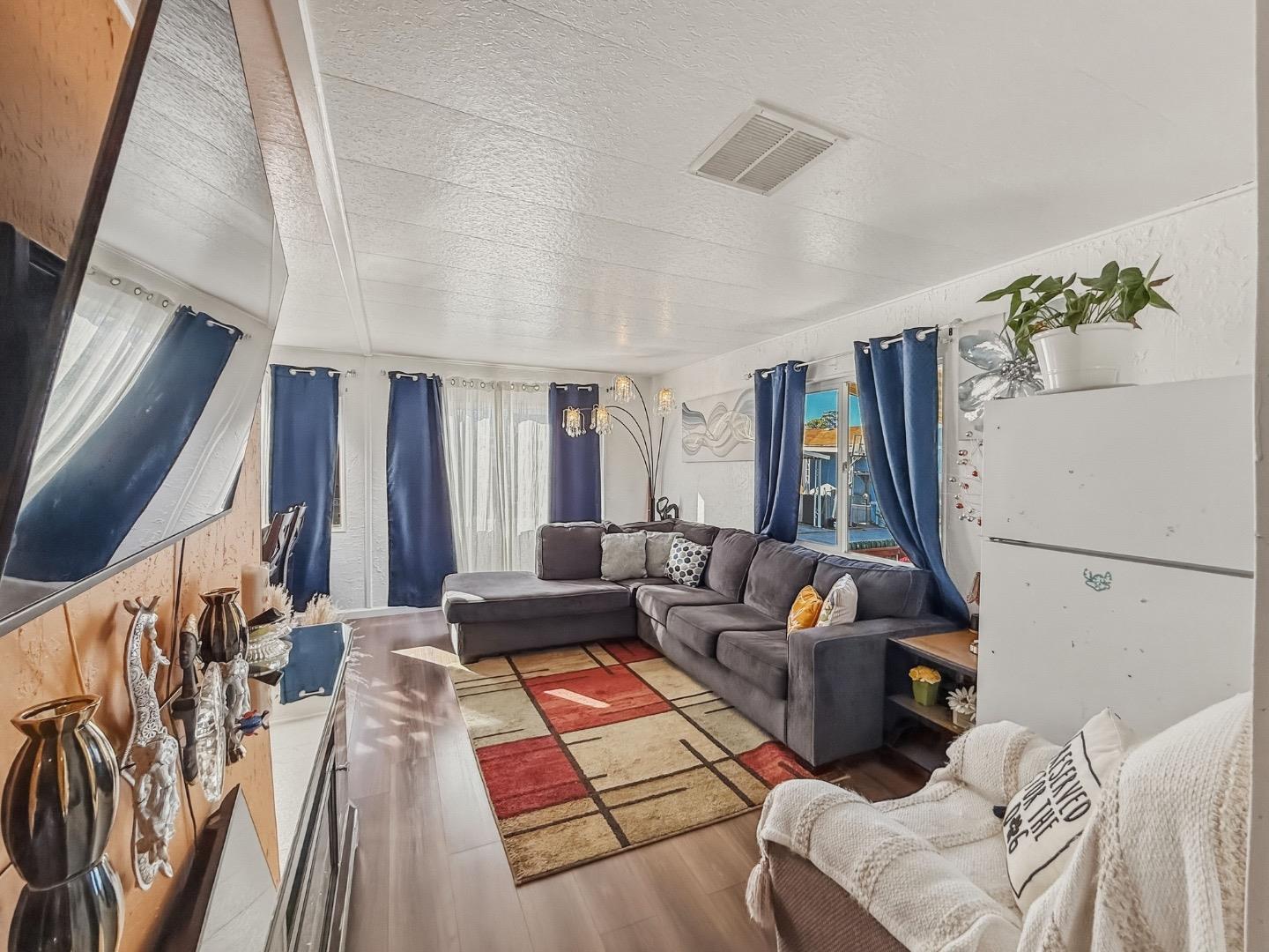 20 North Russel Road, Unit 59 Salinas, CA 93906 - Photo 4 of 51