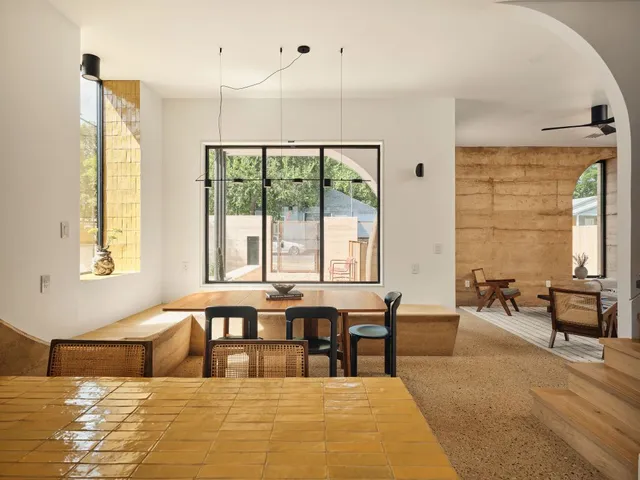 $2,725,000 | 2201 Garden Street, Austin, TX 78702