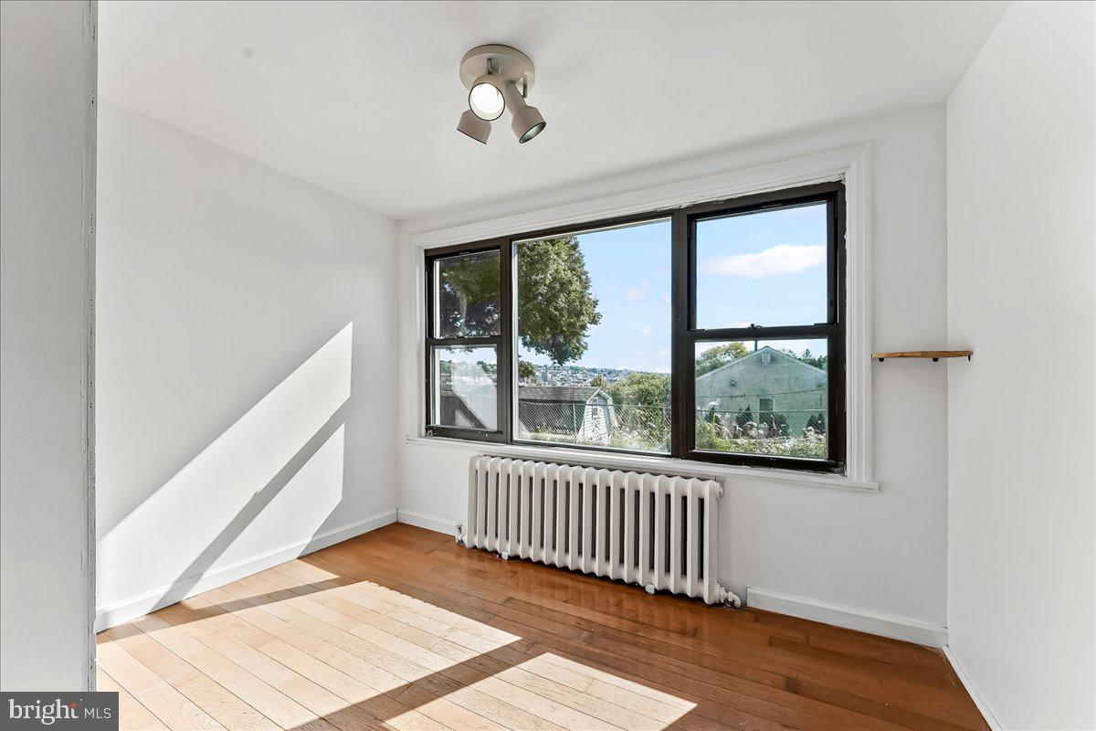 85 Price Street Bala Cynwyd, PA 19004 - Photo 4 of 32 Main Level Office Area