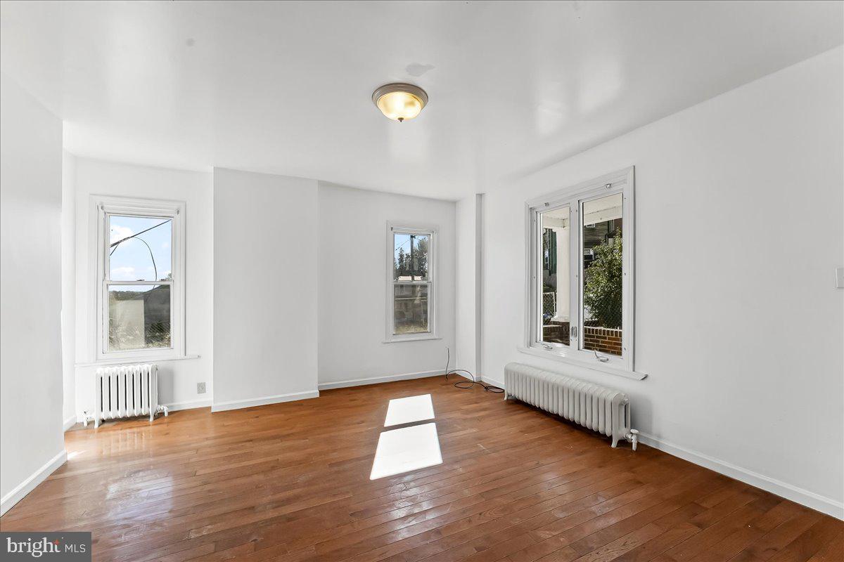 85 Price Street Bala Cynwyd, PA 19004 - Photo 8 of 32 Living Room