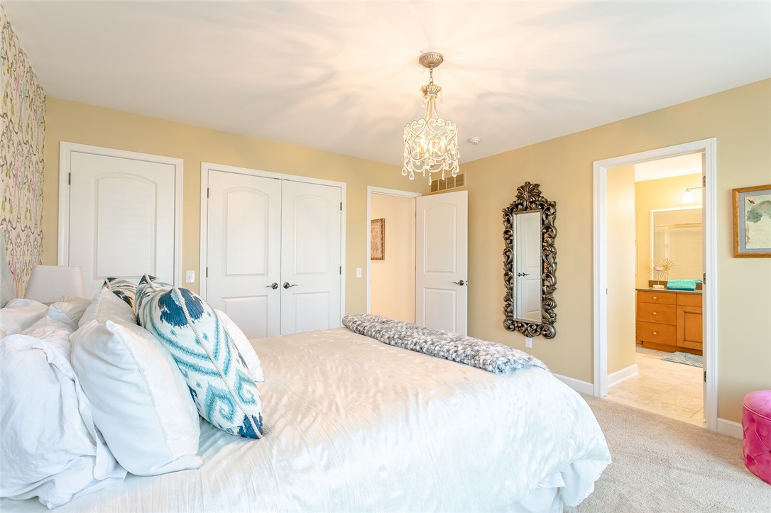 82 Coventry Pittsford, NY 14534 - Photo 15 of 50