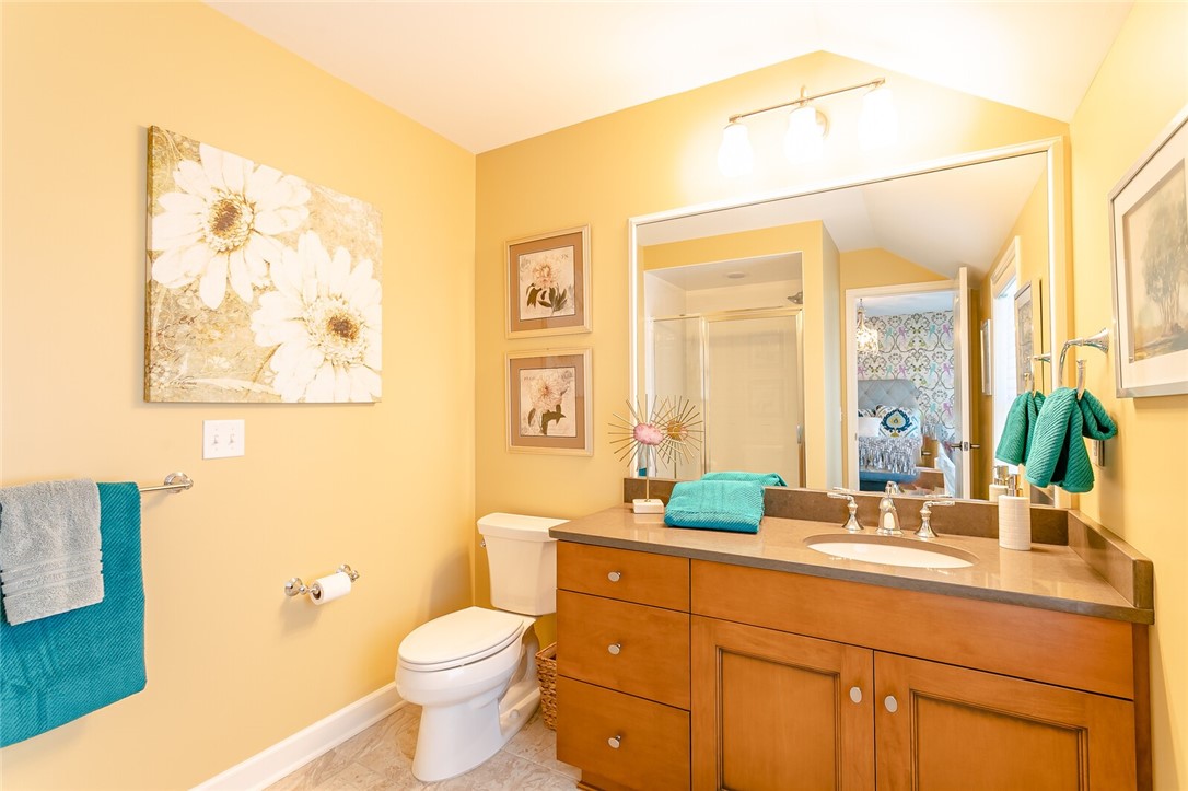 82 Coventry Pittsford, NY 14534 - Photo 17 of 50