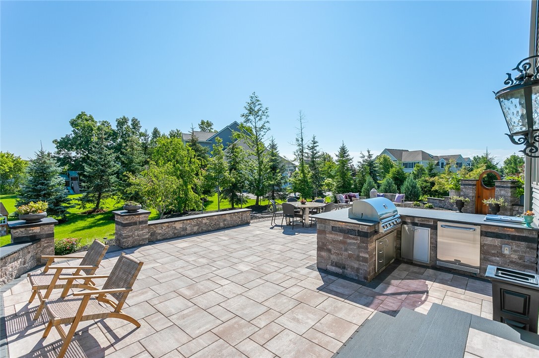 82 Coventry Pittsford, NY 14534 - Photo 7 of 50