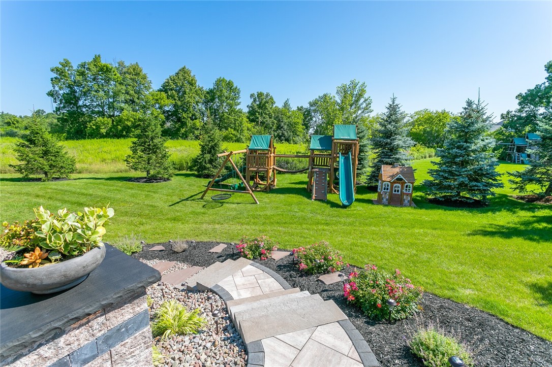 82 Coventry Pittsford, NY 14534 - Photo 8 of 50