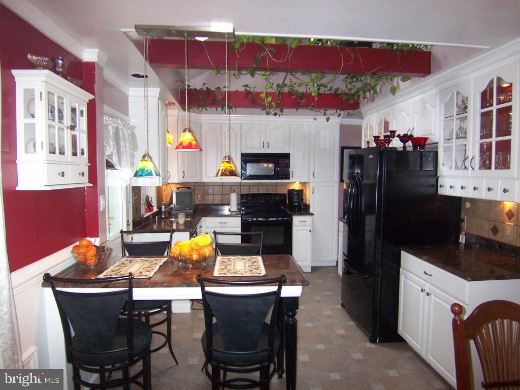 87 Delp Road Lancaster, PA 17601 - Photo 4 of 19 Gallery Image 4