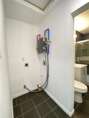 $1,500 | 145 Gordon Drive, Azle, TX 76020