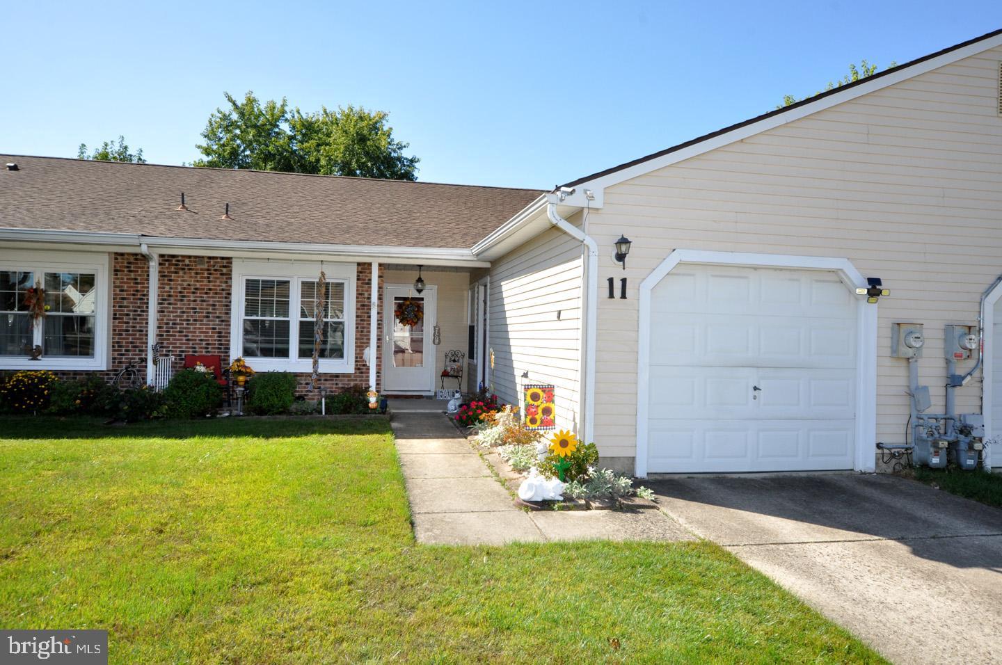 Welcome to 11 E Berwin Way!