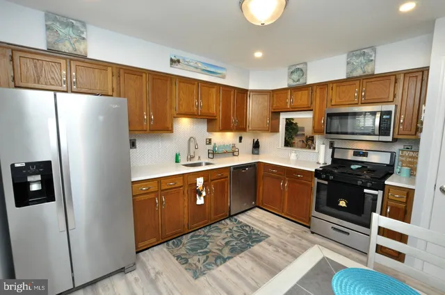 $368,500 | 11 East Berwin Way, Mount Laurel, NJ 08054