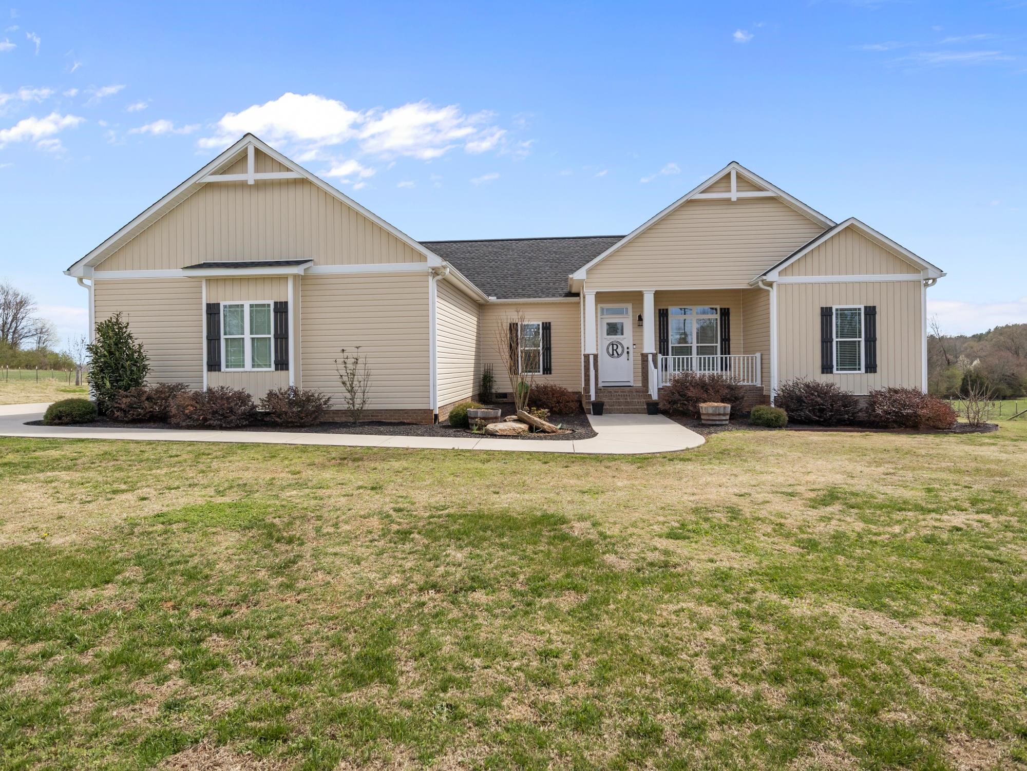 280 Rhodes Road Woodruff, SC 29388 - Photo 1 of 39