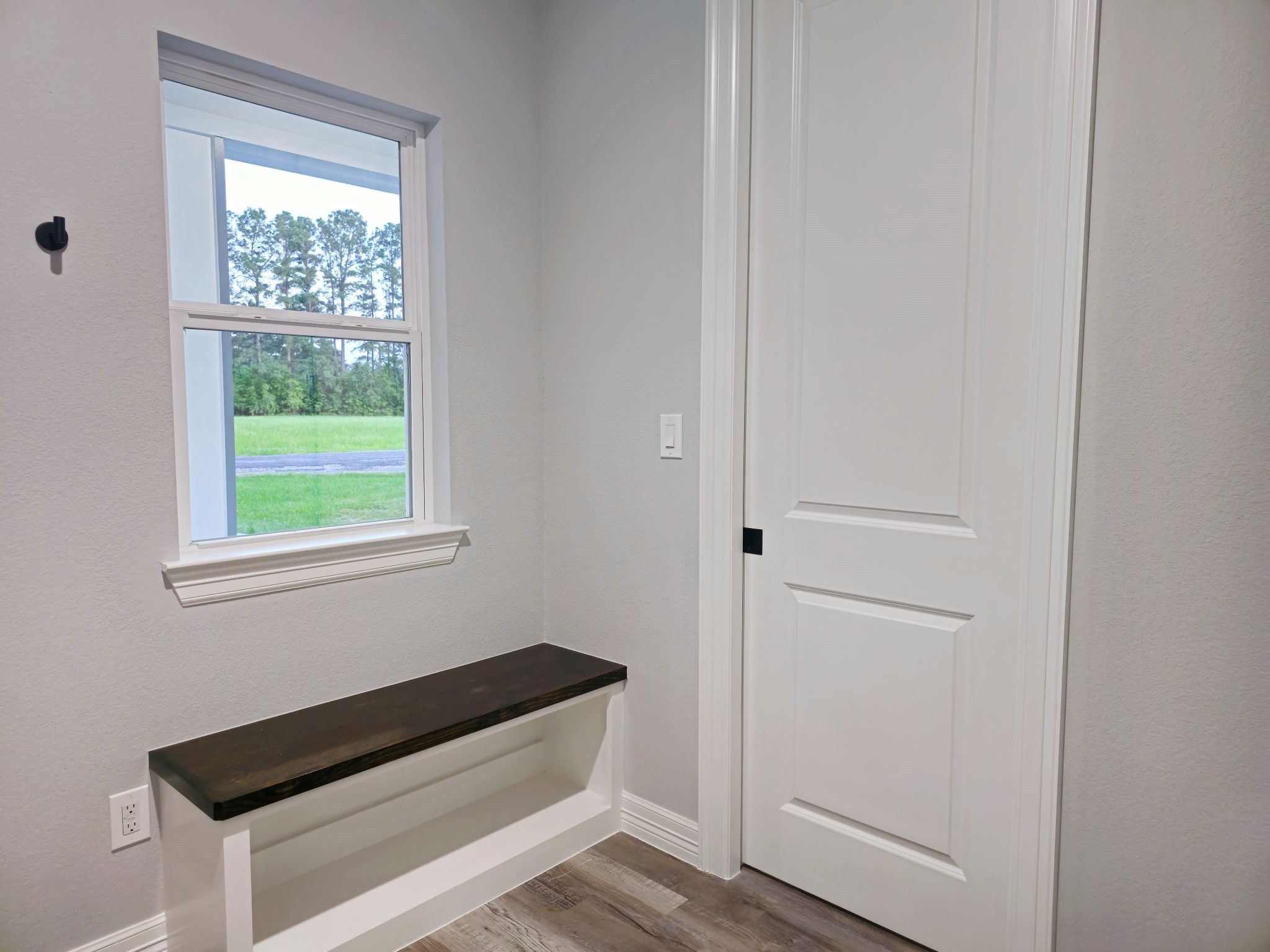 20 Lazy Springs Trinity, TX 75862 - Photo 19 of 37 Mud room