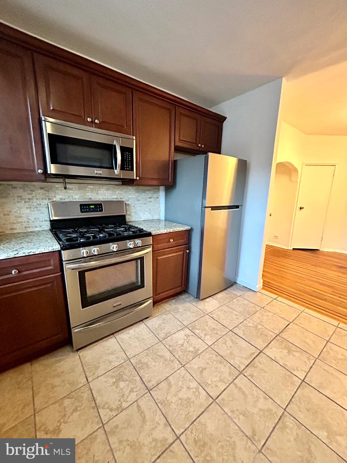 7137 Gillespie Street Philadelphia, PA 19135 - Photo 14 of 36