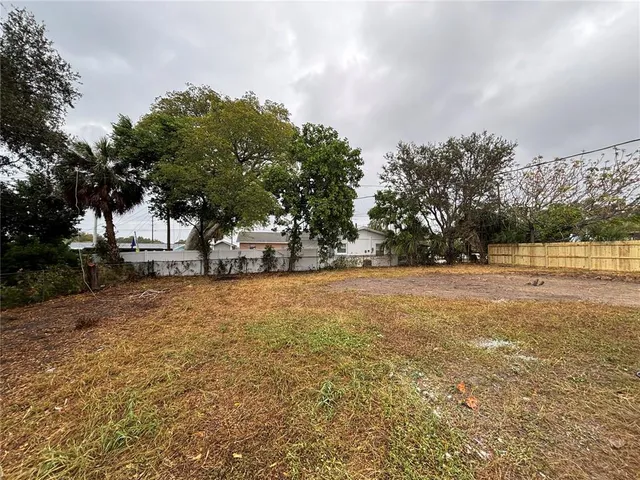 $2,500 | 1215 New York Avenue, Palm Harbor, FL 34683