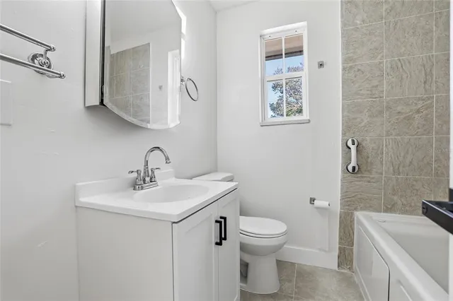 $2,500 | 1215 New York Avenue, Palm Harbor, FL 34683