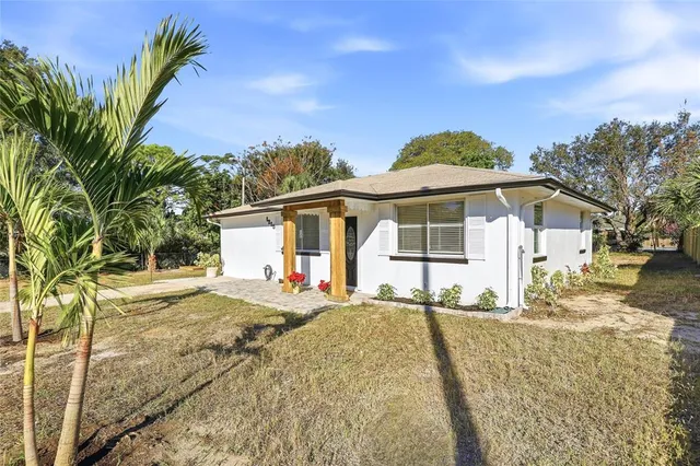 $2,500 | 1215 New York Avenue, Palm Harbor, FL 34683