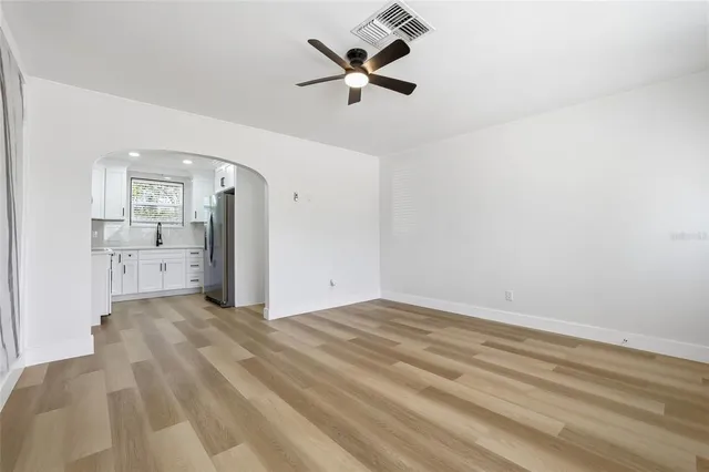 $2,500 | 1215 New York Avenue, Palm Harbor, FL 34683