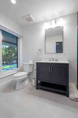 $120,000 | Undisclosed Address, Southampton, NY 11968