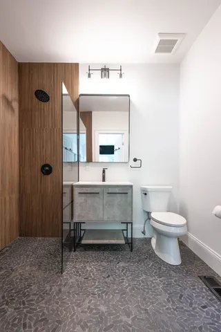 $120,000 | Undisclosed Address, Southampton, NY 11968