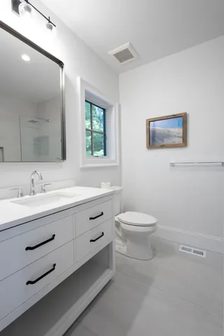 $120,000 | Undisclosed Address, Southampton, NY 11968