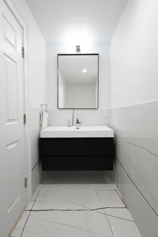 $120,000 | Undisclosed Address, Southampton, NY 11968