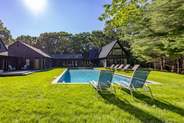 $120,000 | Undisclosed Address, Southampton, NY 11968