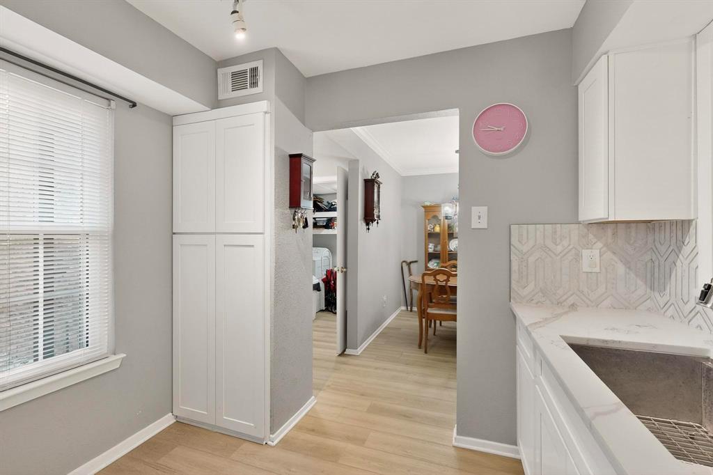 5300 Keller Springs Road, Unit 1048 Dallas, TX 75248 - Photo 12 of 38