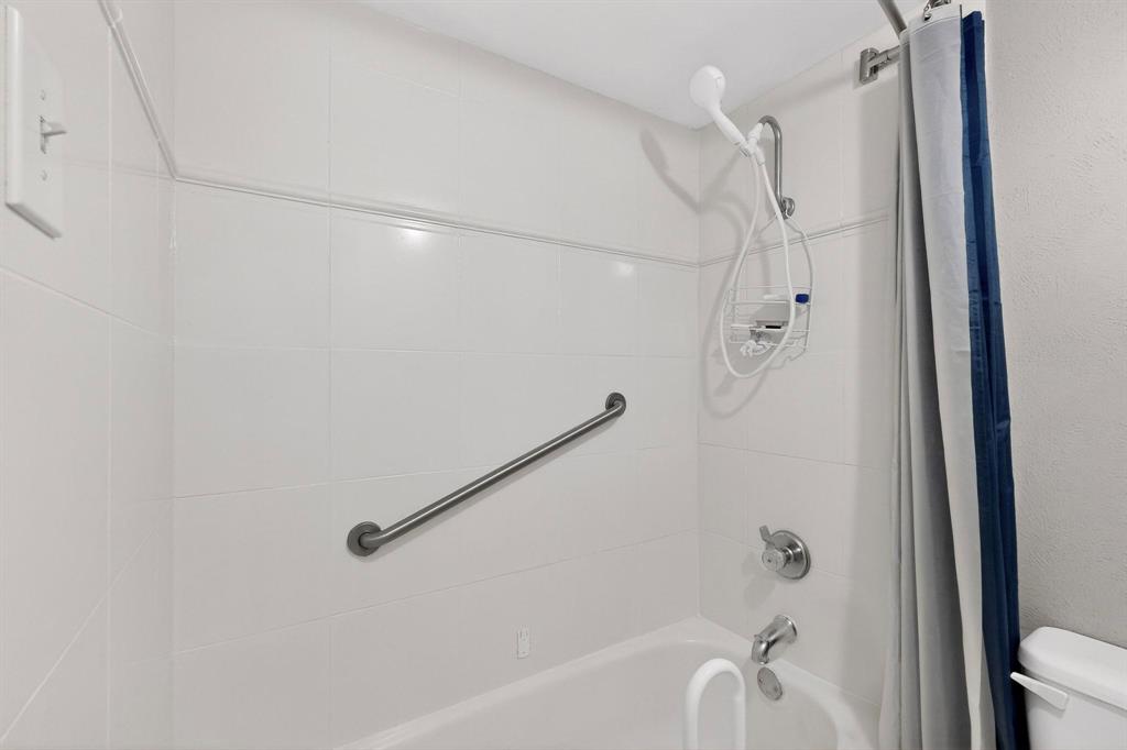 5300 Keller Springs Road, Unit 1048 Dallas, TX 75248 - Photo 25 of 38