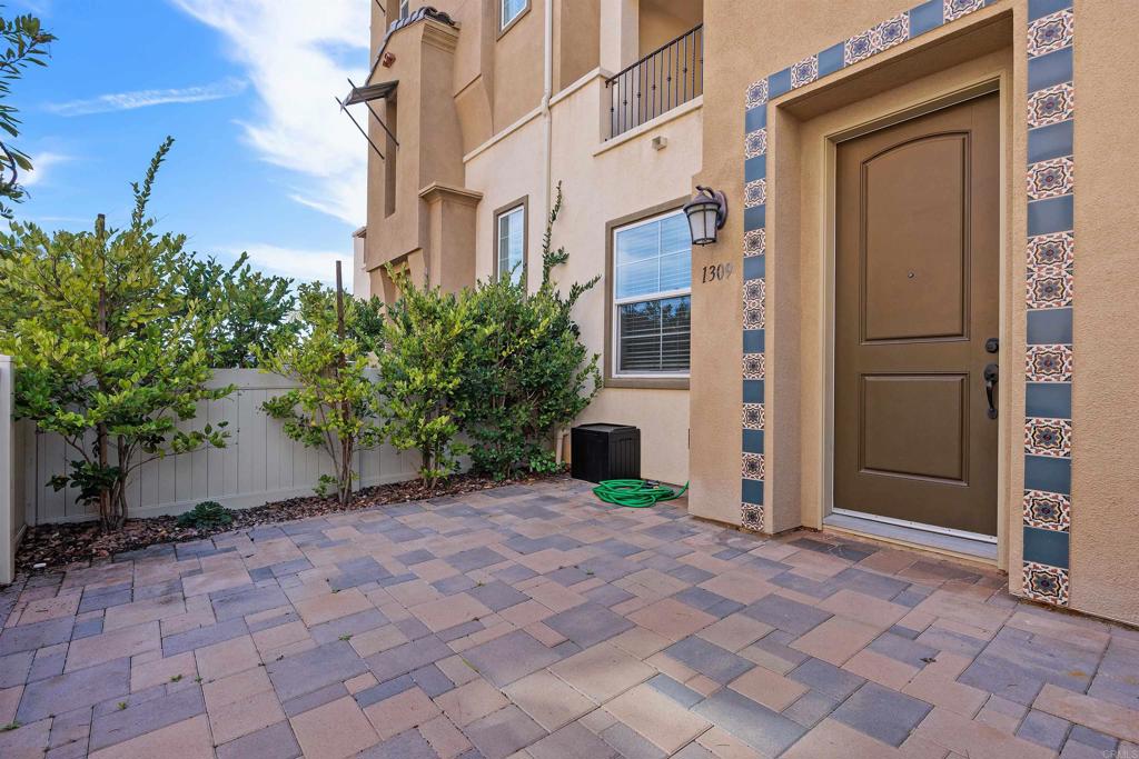 1309 Via Lucero Oceanside, CA 92056 - Photo 4 of 50