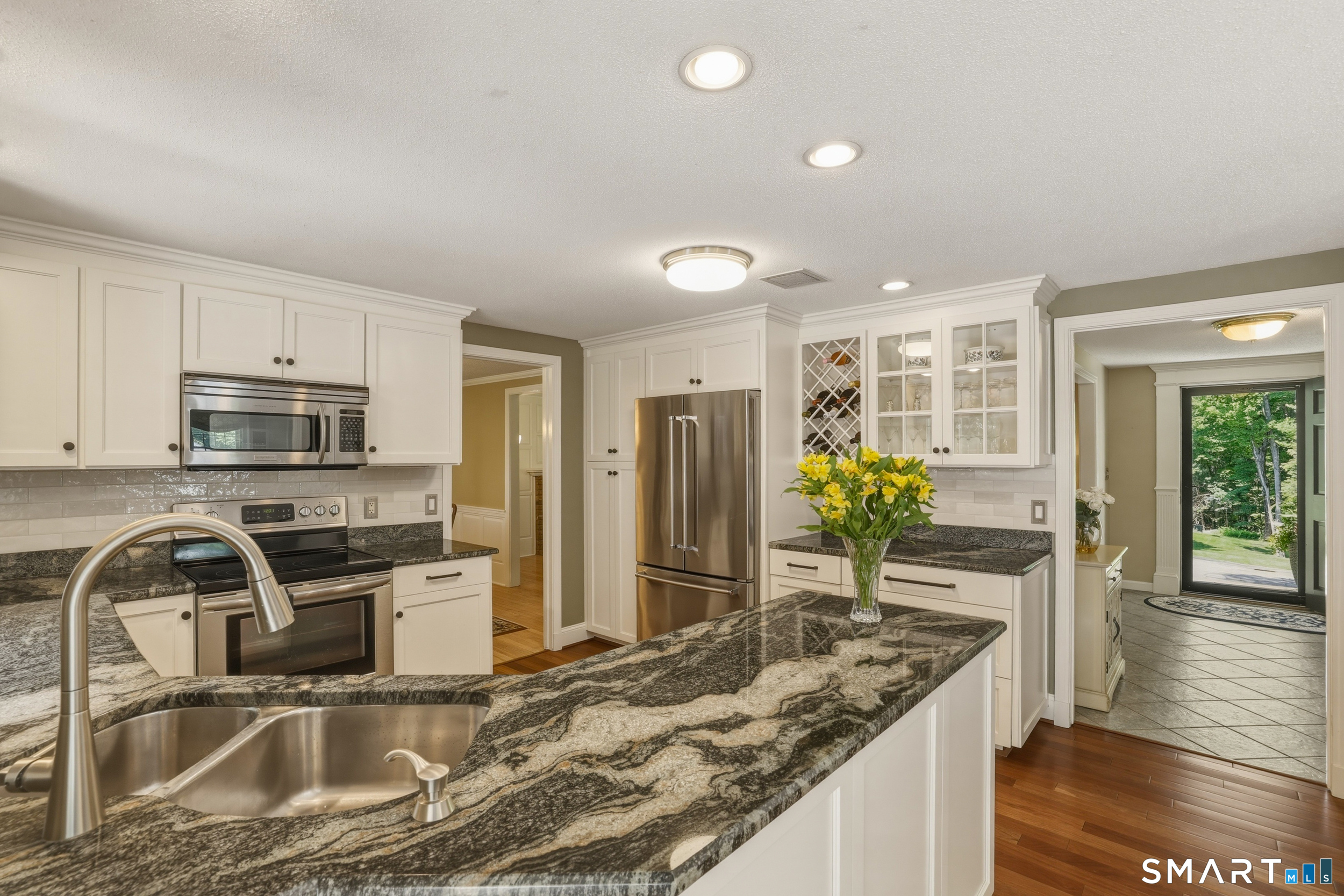 14 High Hill Road Canton, CT 06019 - Photo 7 of 39