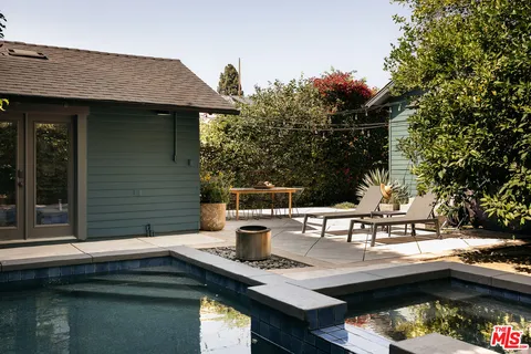 $1,050,000 | 6865 Calhoun Avenue, Van Nuys, CA 91405
