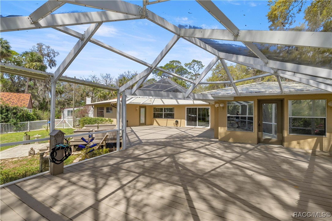 4817 Riverside Drive Yankeetown, FL 34498 - Photo 7 of 64