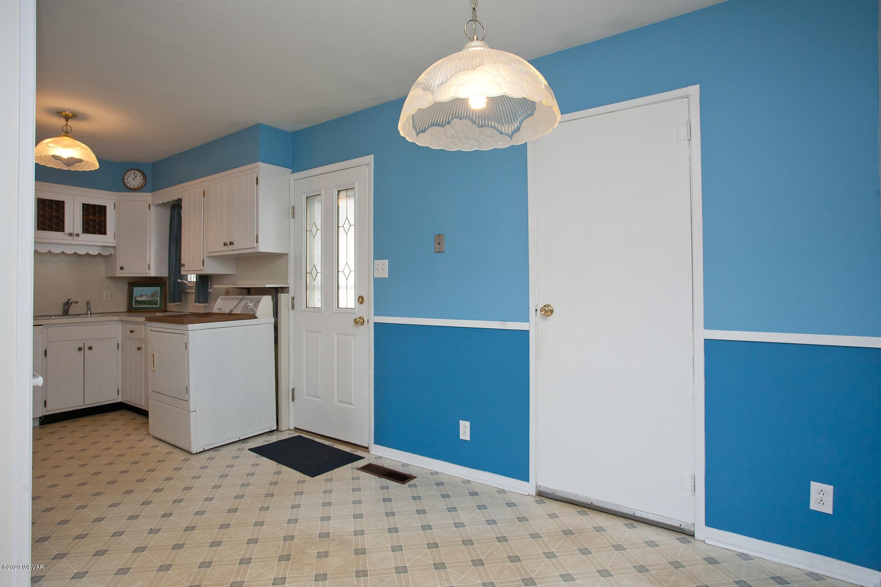 2413 Ritchey Street Williamsport, PA 17701 - Photo 11 of 20 MC030120LJ-12