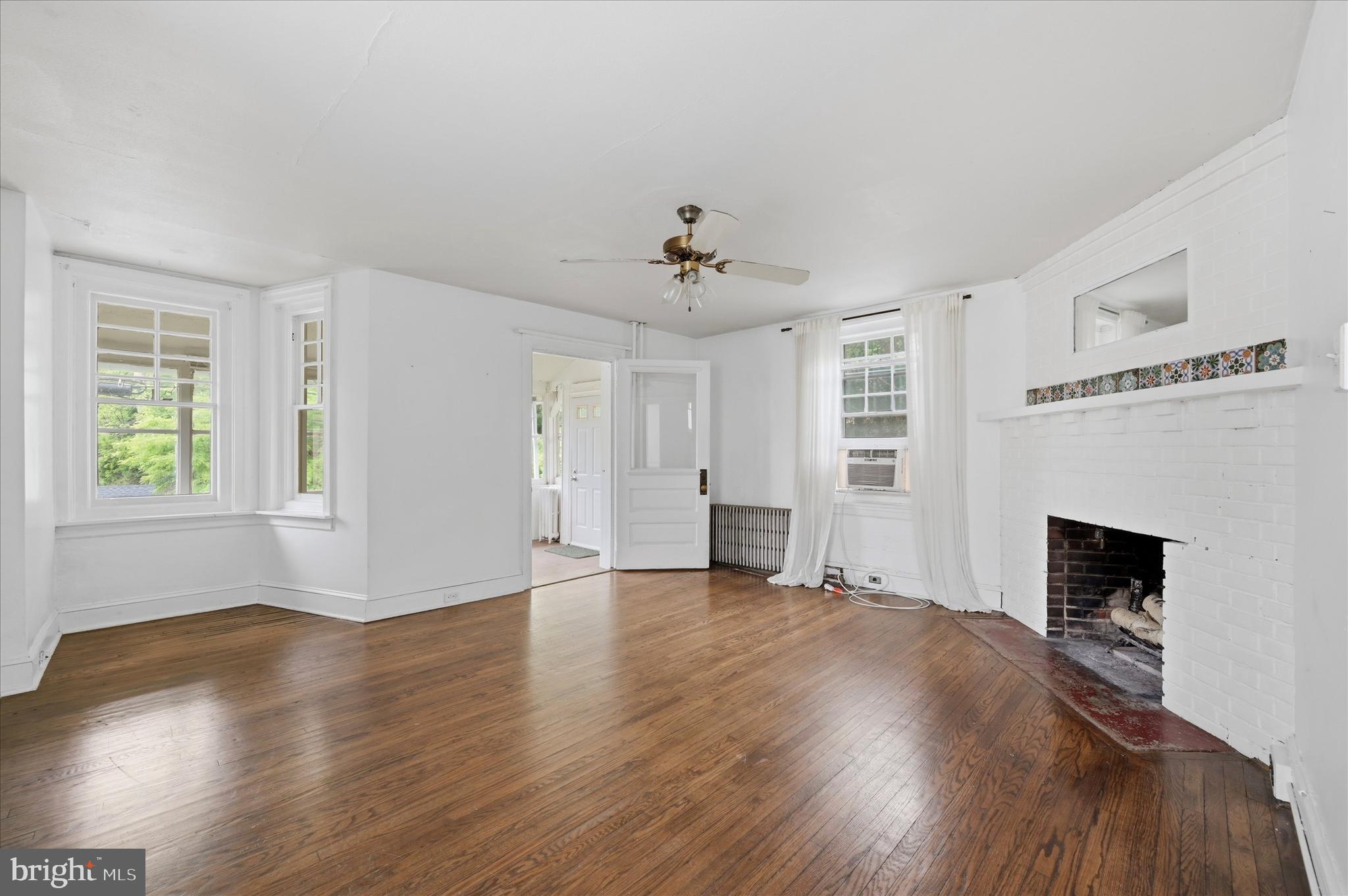 19 North Roberts Road Bryn Mawr, PA 19010 - Photo 3 of 15