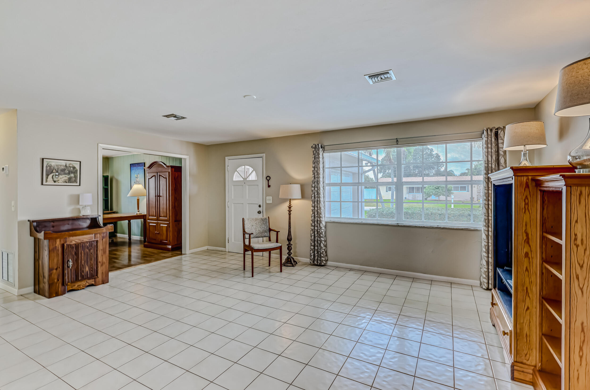 1618 Maypop Road West Palm Beach, FL 33415 - Photo 12 of 81 Living Room