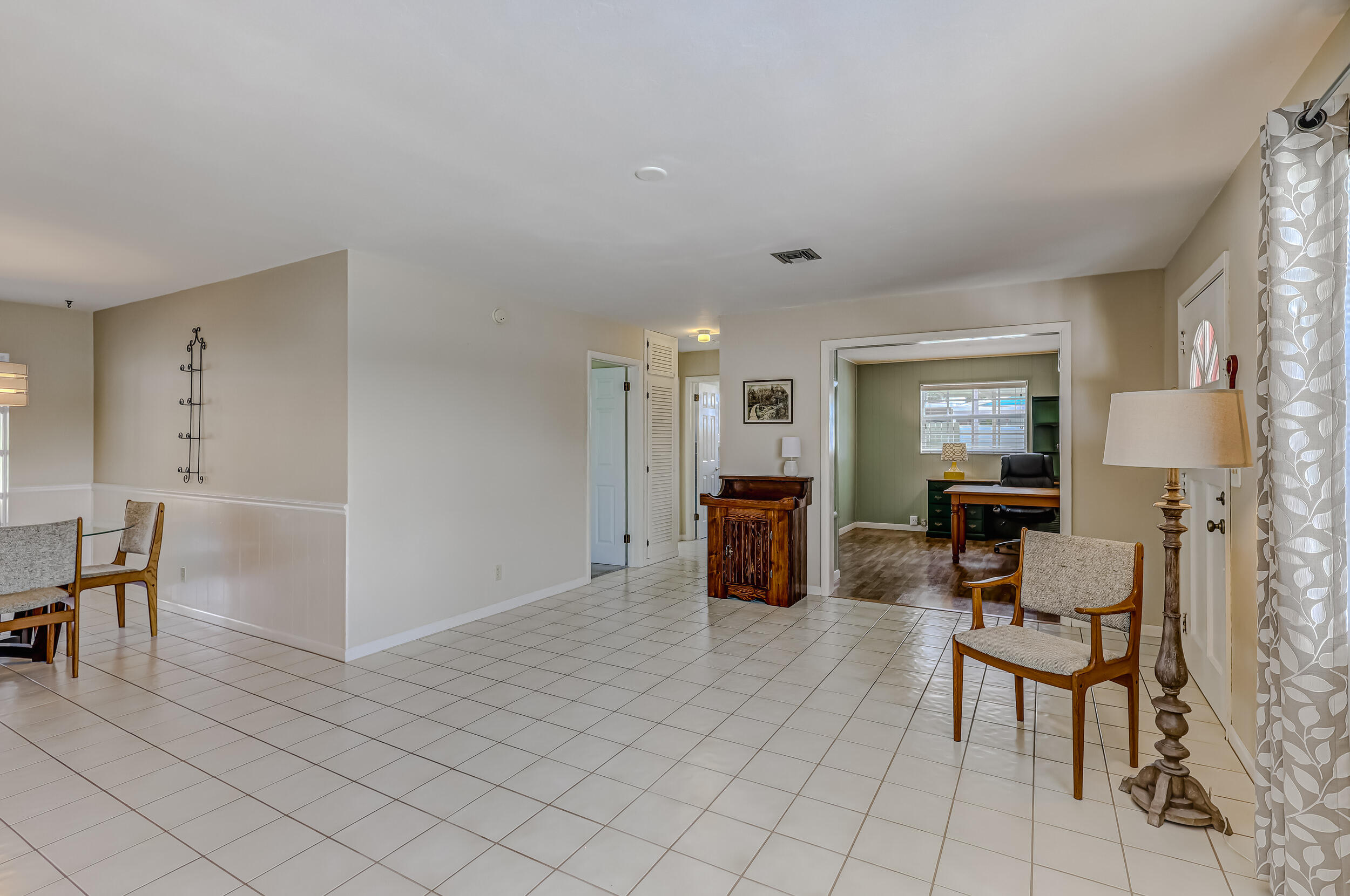 1618 Maypop Road West Palm Beach, FL 33415 - Photo 16 of 81 Living Room