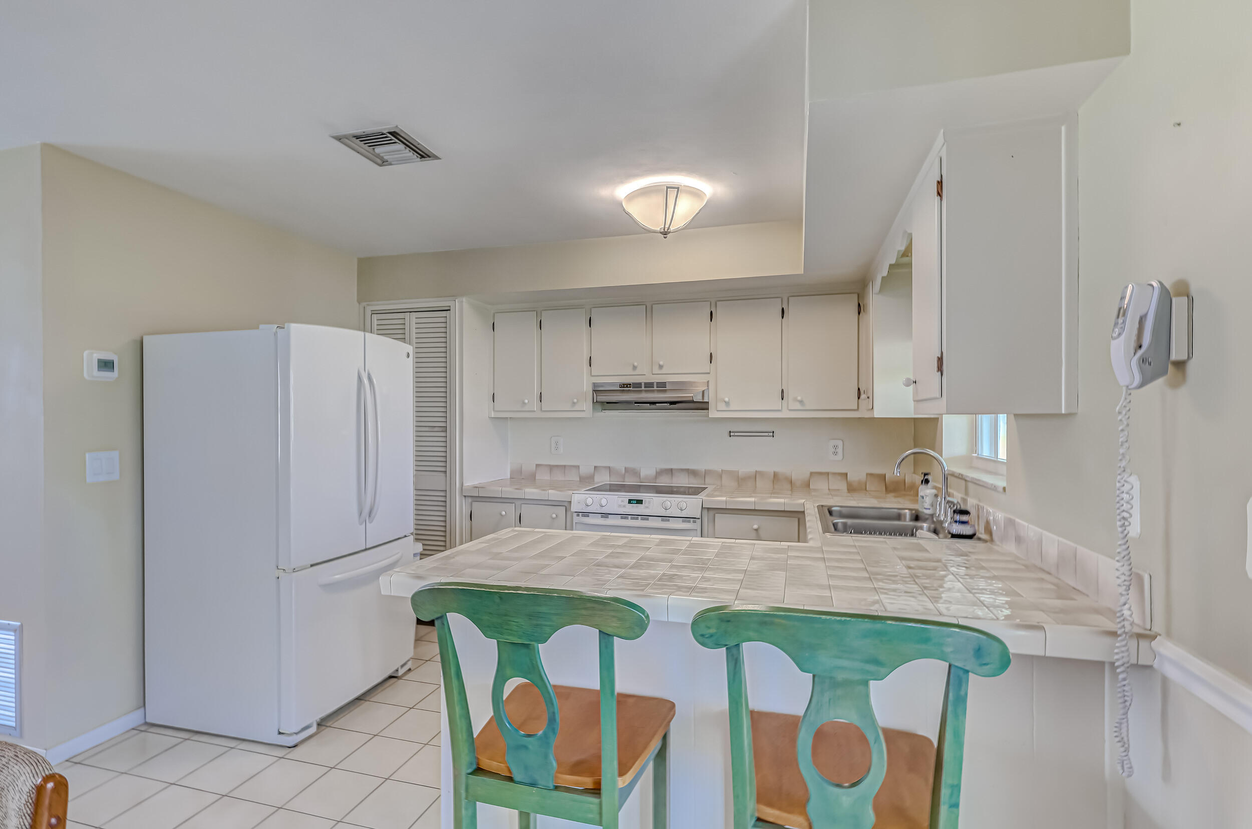 1618 Maypop Road West Palm Beach, FL 33415 - Photo 24 of 81 Kitchen