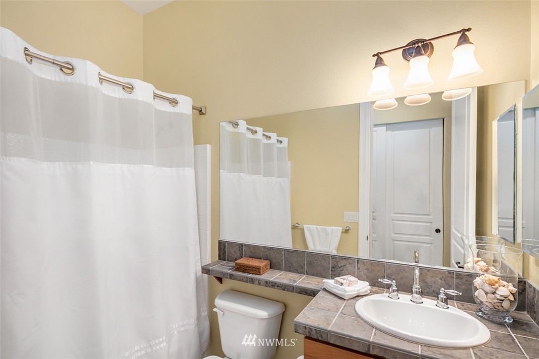 23939 Northeast Adair Road Redmond, WA 98053 - Photo 16 of 25