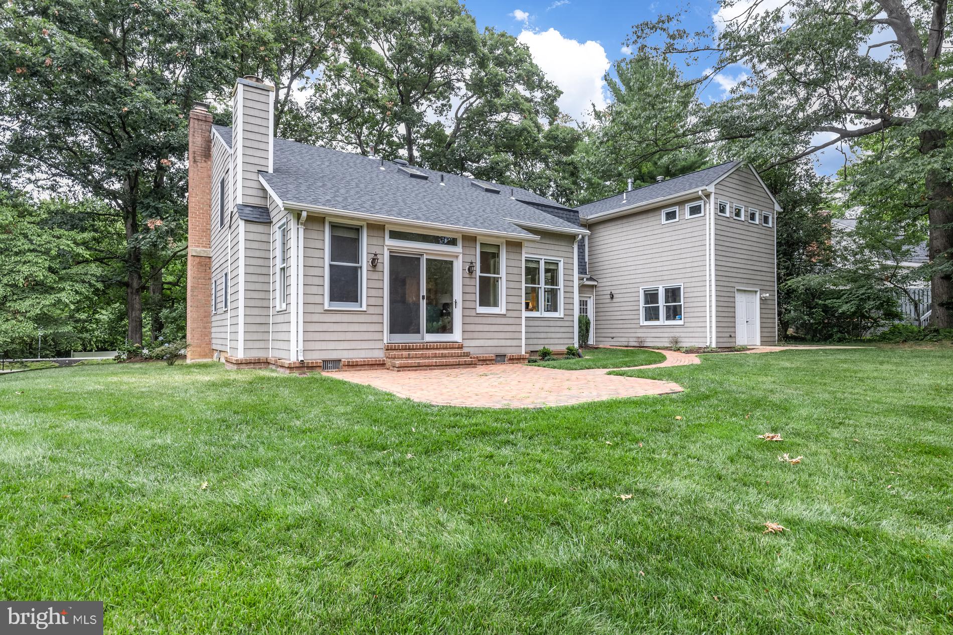 9803 Vale Road Vienna, VA 22181 - Photo 2 of 51 Gallery Image 2