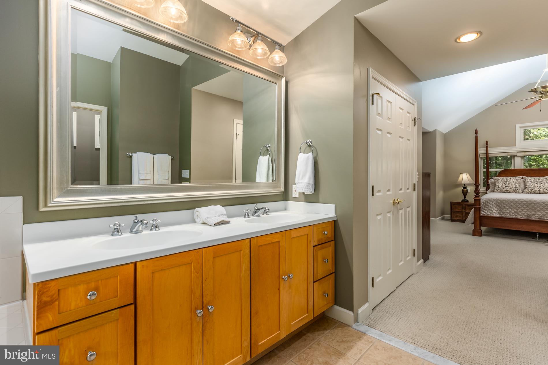 9803 Vale Road Vienna, VA 22181 - Photo 30 of 51 Gallery Image 30