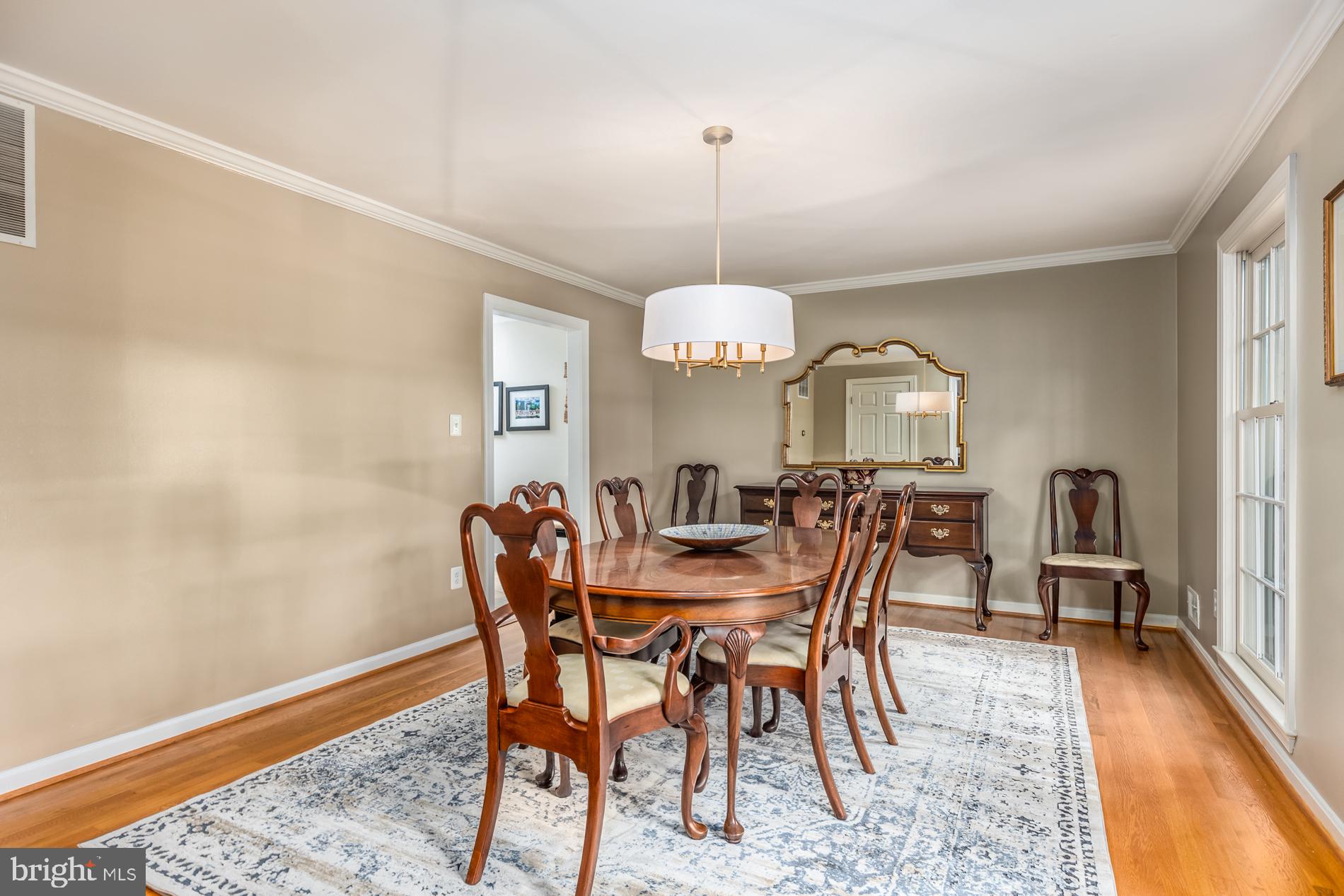 9803 Vale Road Vienna, VA 22181 - Photo 8 of 51 Gallery Image 8