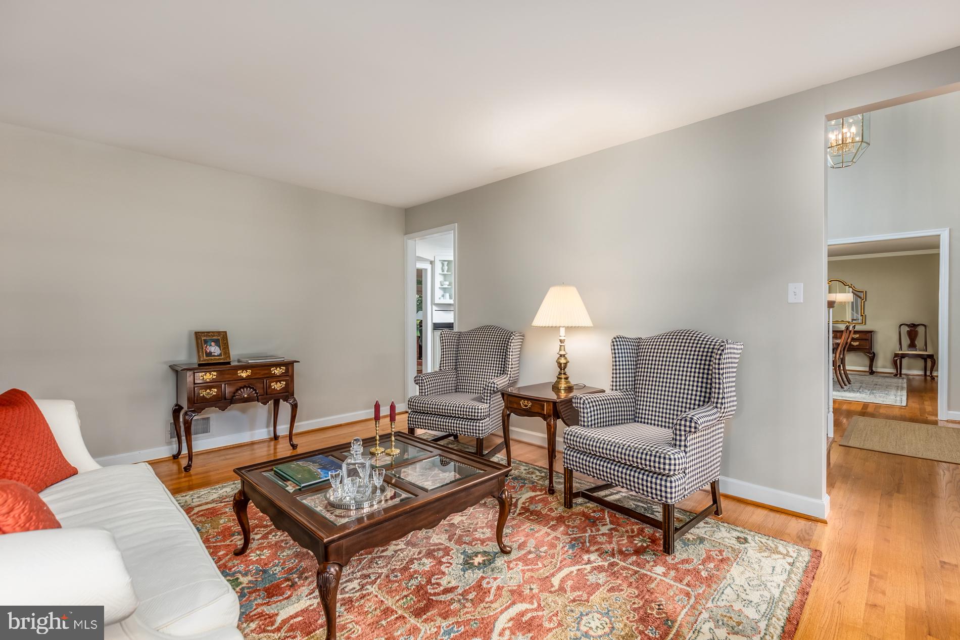 9803 Vale Road Vienna, VA 22181 - Photo 10 of 51 Gallery Image 10