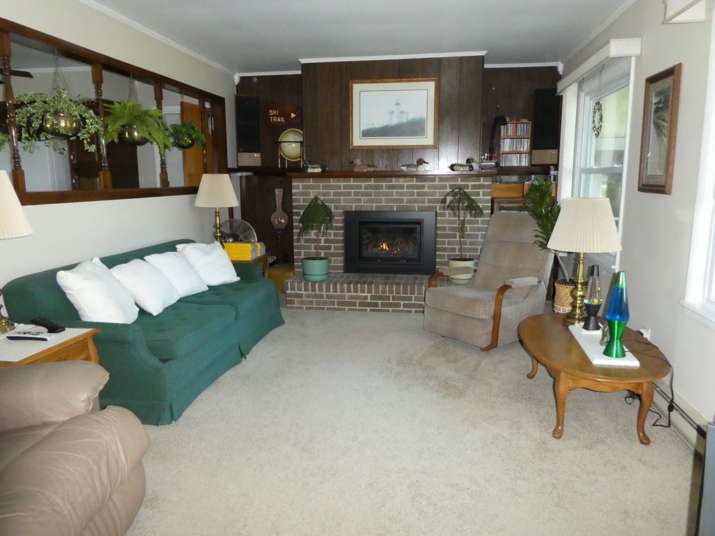 11685 East Blanchard Road Shepherd, MI 48883 - Photo 13 of 32 1824160-12.JPG