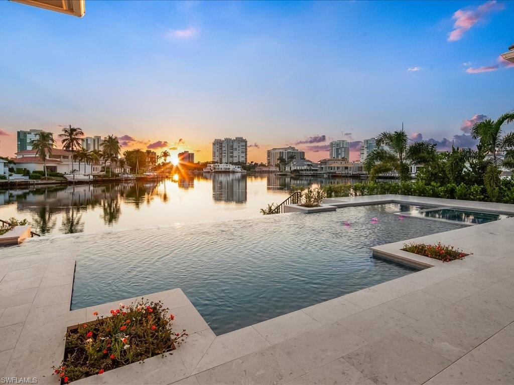 3841 Crayton Road Naples, FL 34103 - Photo 11 of 50 Gallery Image 11