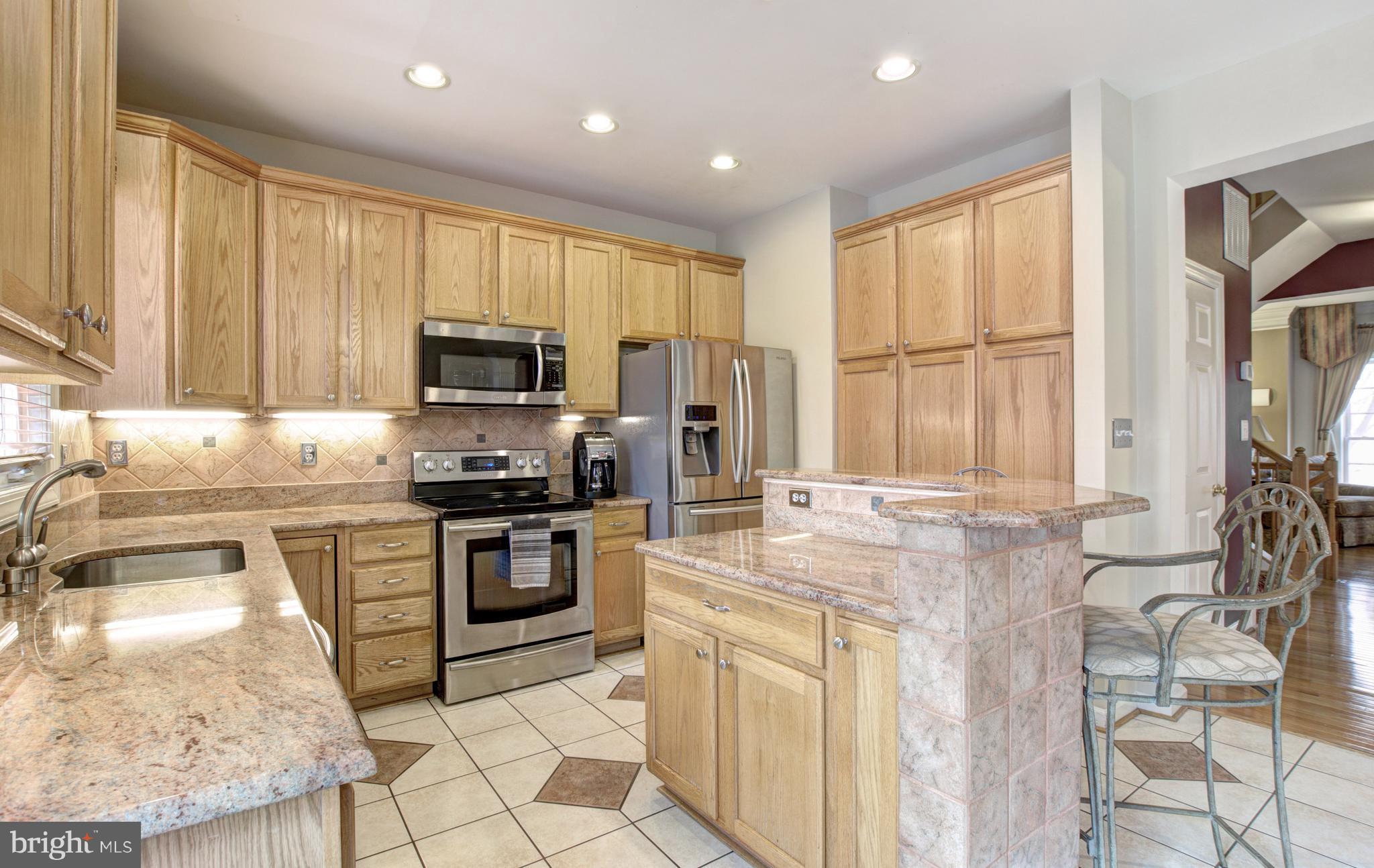 6493 Topsails Lane Springfield, VA 22150 - Photo 9 of 30 Kitchen