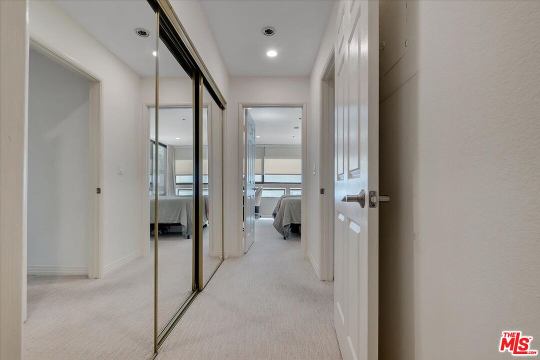 121 South Hope Street, Unit 313 Los Angeles, CA 90012 - Photo 16 of 35