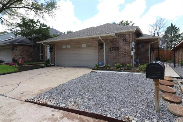$1,850 | 3705 Taurus Drive, Garland, TX 75044