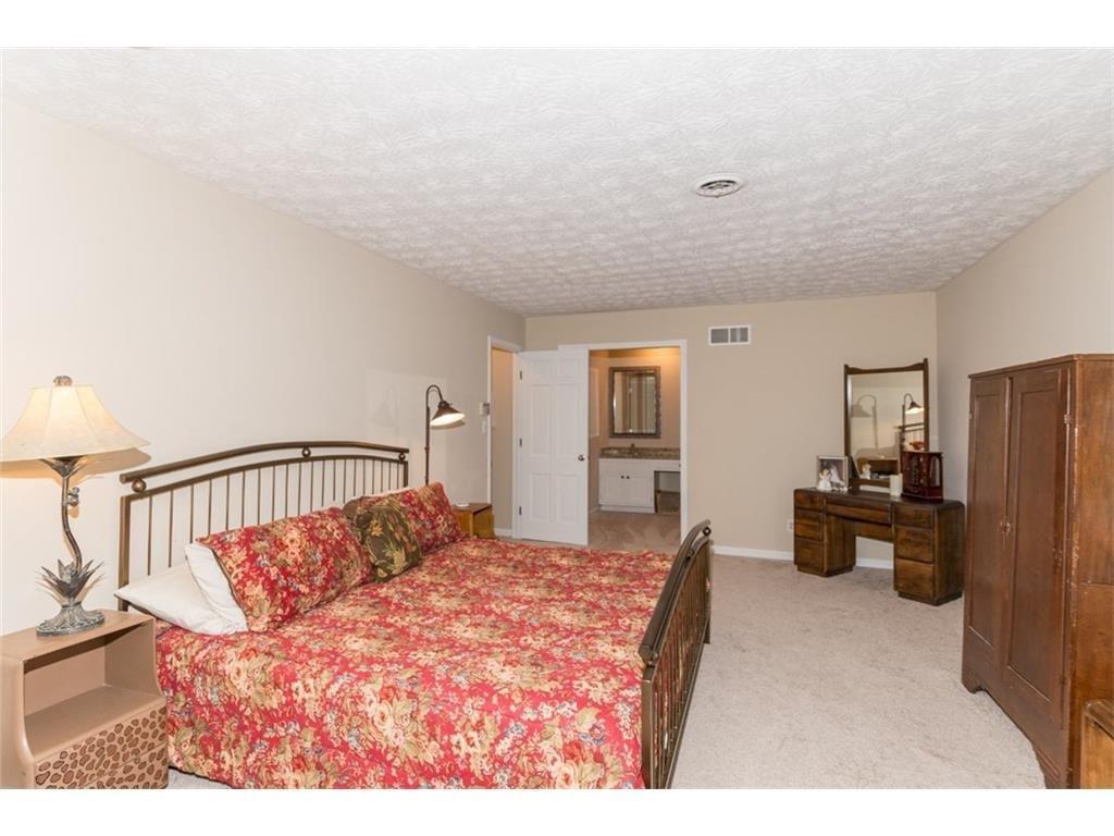 8829 Sawleaf Road Indianapolis, IN 46260 - Photo 21 of 31 Gallery Image 21