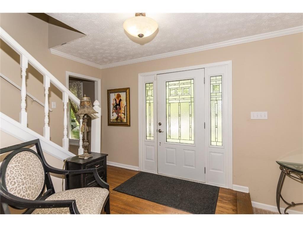 8829 Sawleaf Road Indianapolis, IN 46260 - Photo 10 of 31 Gallery Image 10